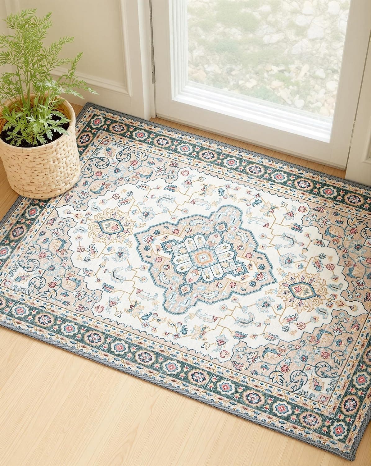 Amazon : MINIDEAR 2’x3′ Area Rugs for Entryway Kitchen $4 (Reg $10) + Free prime shipping. #ad