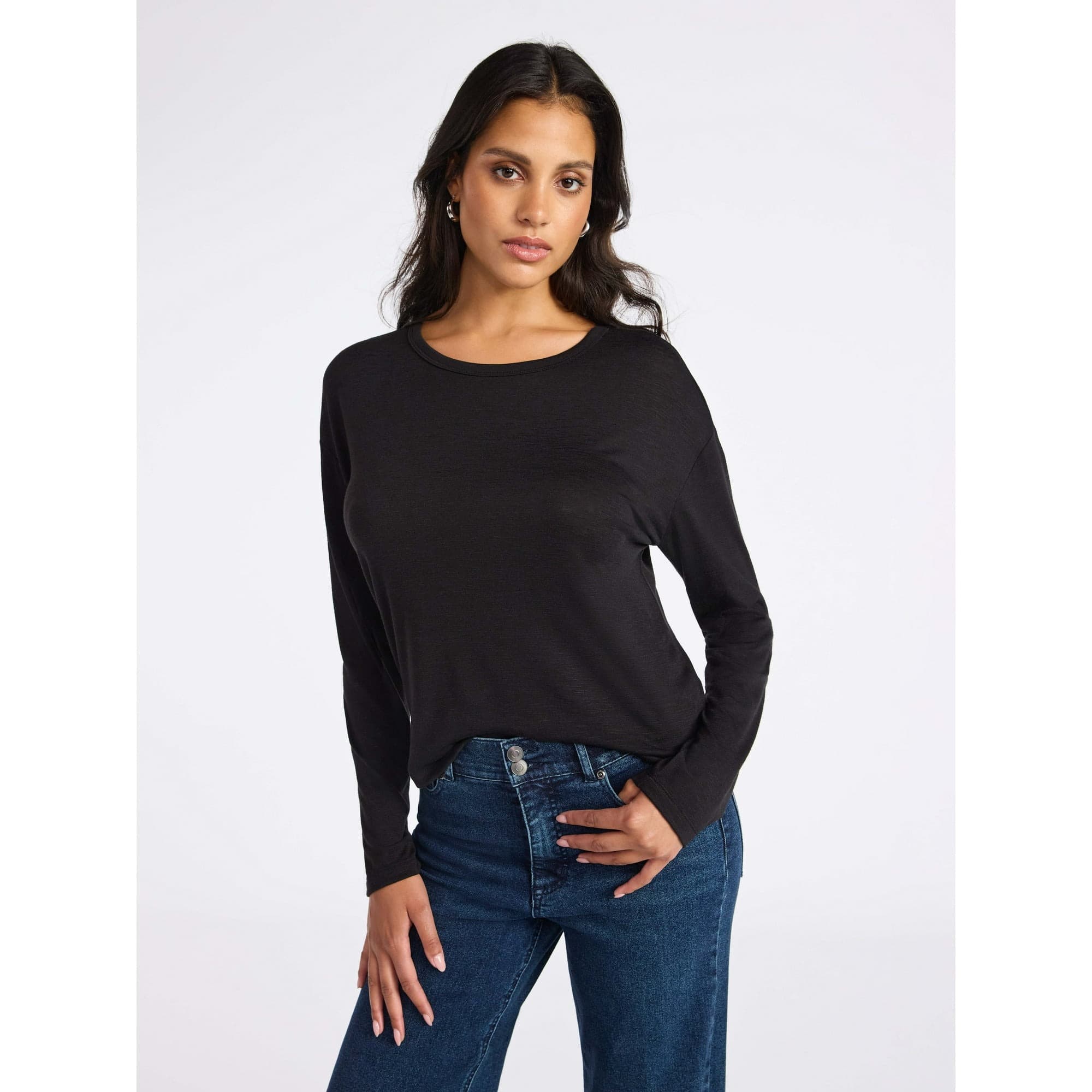 Walmart #ad :Sofia by Sofia Vergara Women’s Crewneck Tee with Long Sleeves, Sizes XS-XXXL For $6.68 (Reg $10)