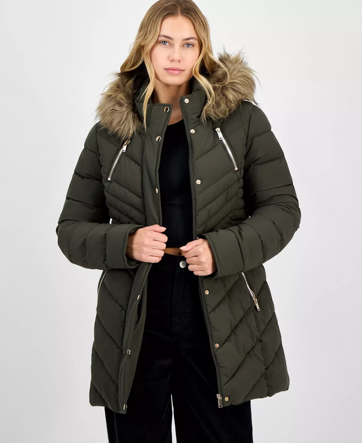 Macys #ad : Maralyn & Me Juniors’ Faux-Fur Hooded Puffer Coat for $29.99 (reg $129.50) + Free Shipping.