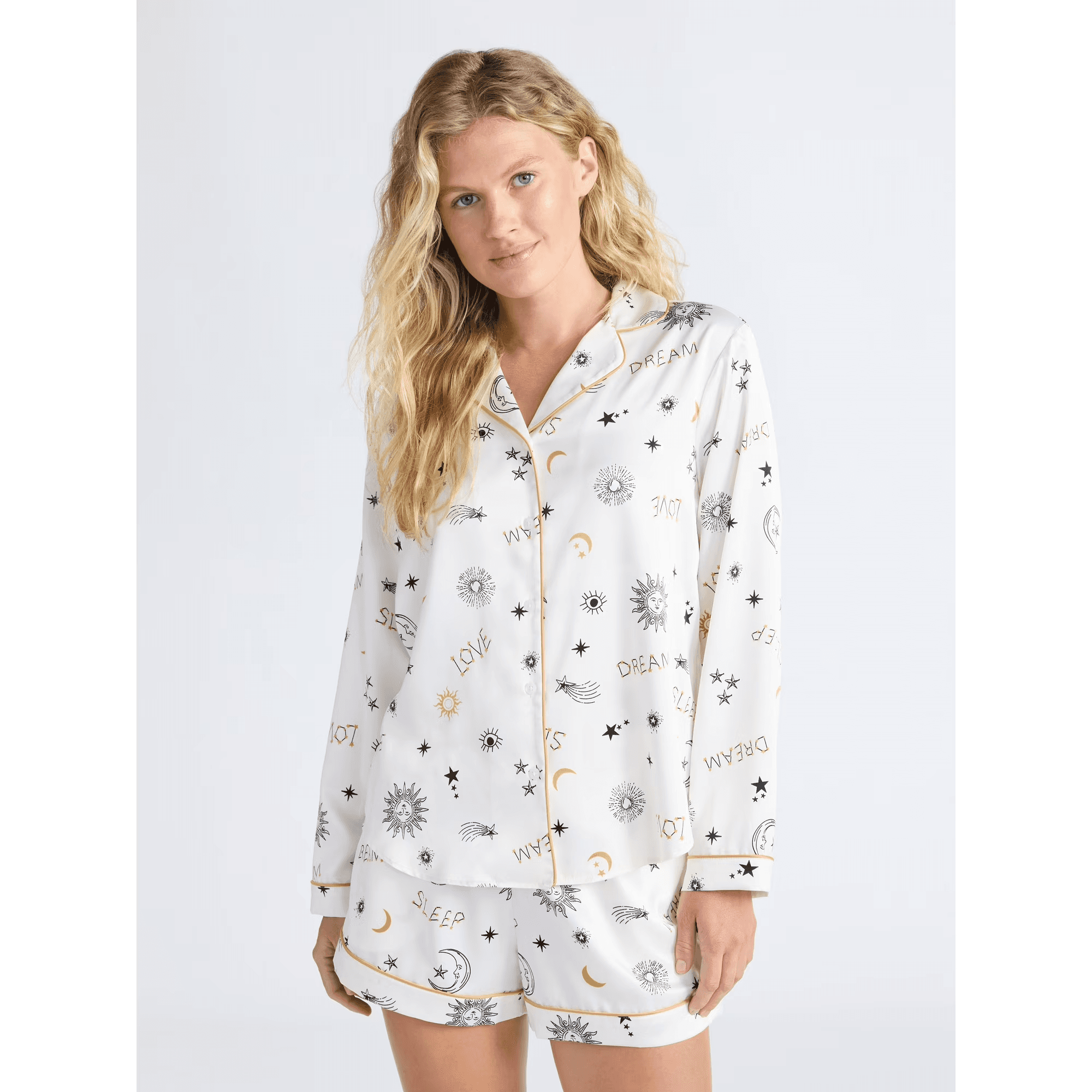 Walmart #ad:Joyspun Women’s Stretch Long Sleeve Top and Shorts Pajama Set $10.33 (was $22.98) + store pickup.